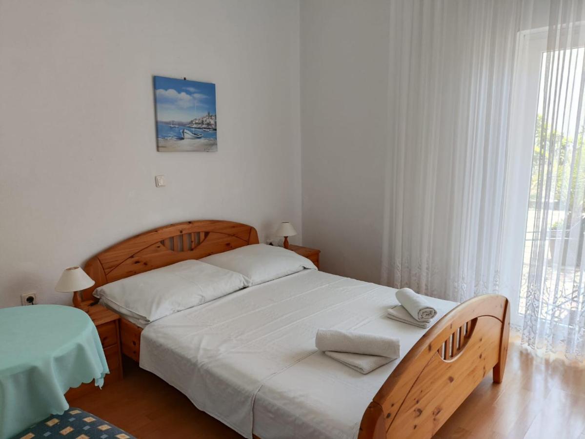 Niko Apartment